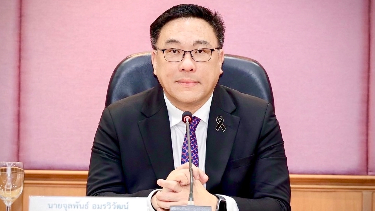 “จุลพันธ์” ลุยจัดระเบียบแรงงานต่างชาติ ตรวจเข้มภูเก็ต พบแรงงานผิดกฎหมาย 69 ราย