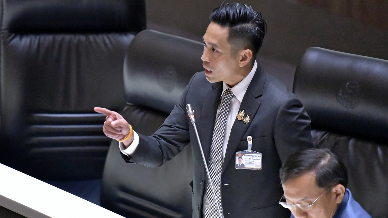 “กรวีร์” ย้ำความเห็นไม่ใช่คำวินิจฉัย หวั่นซ้ำรอยปม ประชามติ
