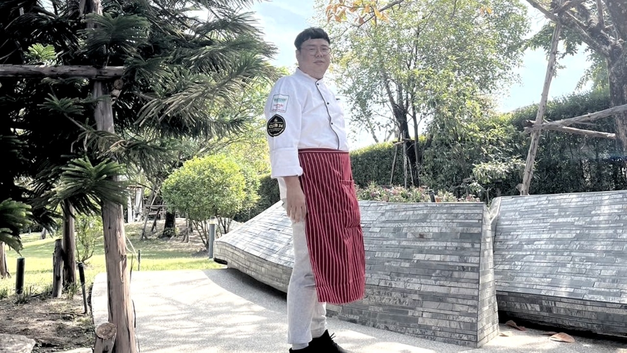 สุดเศร้า "เชฟอ้วน พระราม 5" ประสบอุบัติเหตุ ขับรถหลับในชนแบริเออร์เสียชีวิต