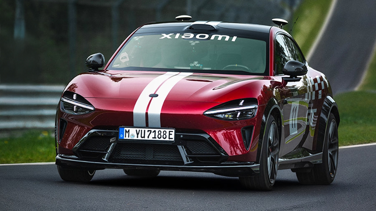 รถไฟฟ้า Xiaomi YU7 GT รถยนต์ไร้คนขับคันแรกของโลกวิ่งทำเวลาต่อรอบที่ Nürburgring