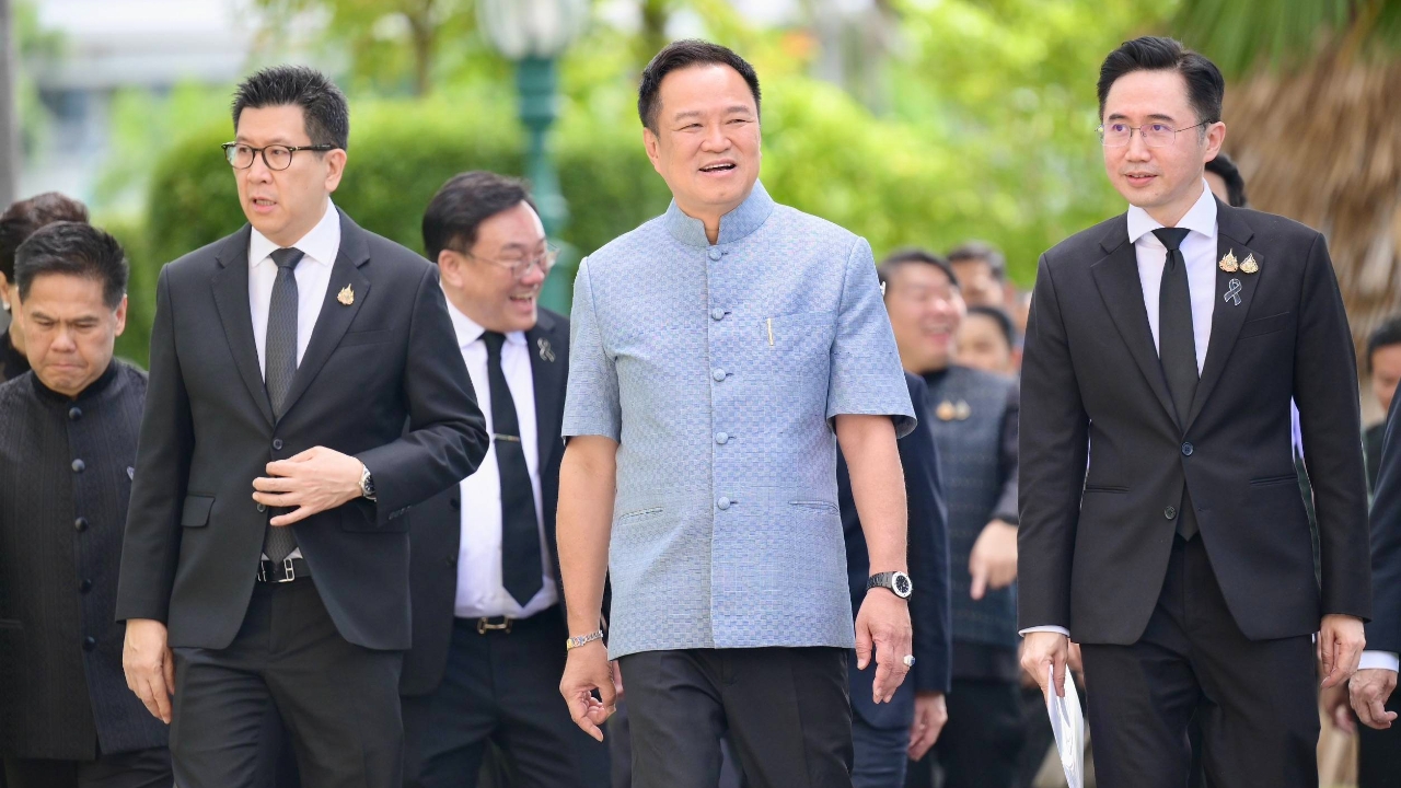 “อนุทิน” เมินคนจี้ประเมินตัวเอง เผยงบปี 70 ผ่าน ครม. ท้าฝ่ายค้านมีแต่ข้อจริงไม่มีข้อเท็จ