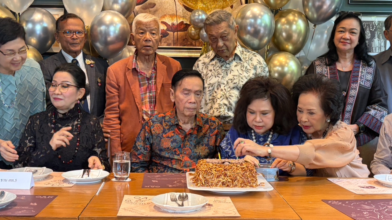 “บิ๊กตุ้ย” พล.อ.ชัยสิทธิ์ ชินวัตร เปิดใจวันเกิด 81 ปี ชี้รัฐบาลอนุทิน มาถูกทาง แนะเร่งปราบทุจริต