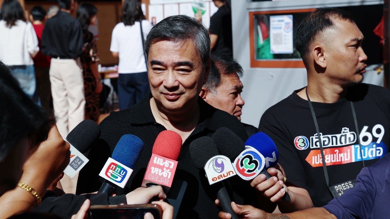 ปชป. จัด 12 สส. อภิปรายชำแหละงบฯ ปี 70 พุ่งเป้าเรื่อง AI-เทคโนโลยี