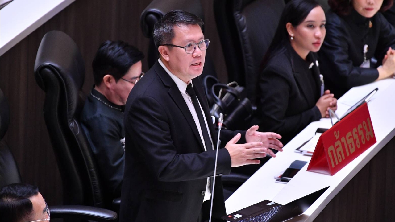 สส.พรรคกล้าธรรมตำหนิจัดงบประมาณปี2570 แหกกฎเกณฑ์ชูกระทรวงลูกเทพ 