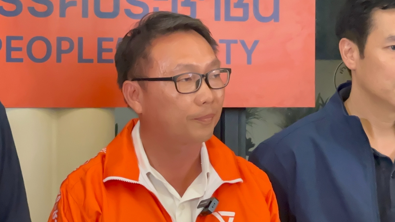 “เจ็กวัฒน์” หลั่งน้ำตาขอบคุณทุกคะแนนเสียง หลังพ่ายศึกเลือกตั้งนายกฯ พัทยา