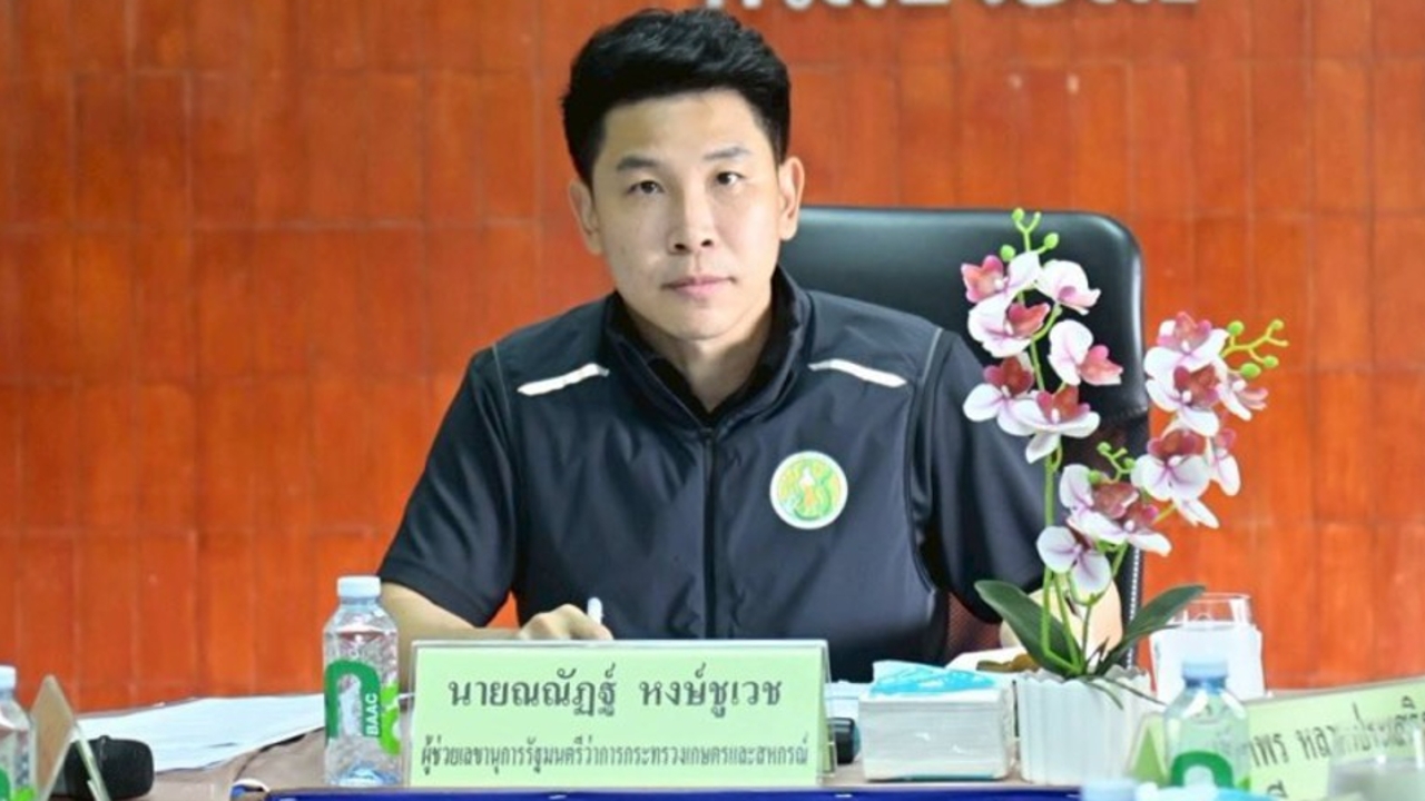 “ณณัฏฐ์” ลงพื้นที่จ.ระนอง คุยเกษตรกรผู้เลี้ยงกุ้ง หามาตรการช่วยเหลือด้านต้นทุนการผลิต