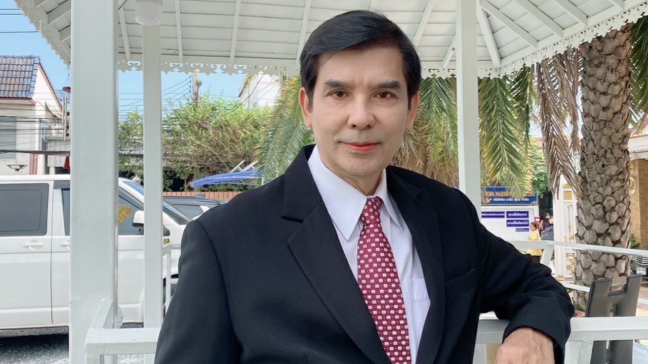 “พร้อมพงศ์” จี้รัฐบาลรื้อสูตรพลังงานทั้งระบบ ตั้งคำถาม ราคาน้ำมันไทยทำไมไม่ลดตามตลาดโลก