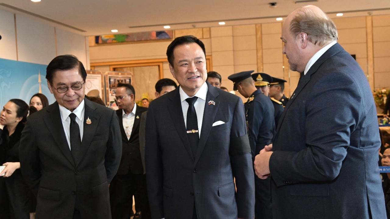 “นายกฯ” เดือดจัดสั่งข้ามประเทศเรียกประชุมสกัดยาเสพติด หวั่นภาพลักษณ์ฮับการบินพัง