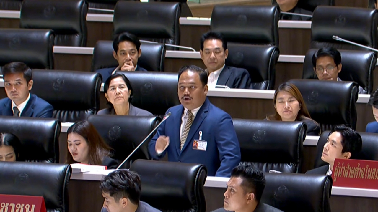 “ณัฐชา” ฉะงบปี 70 หั่นสวัสดิการเด็ก-พิการ-คนชรา แต่เพิ่มเช่ารถไฟฟ้า ซื้อคอมพิวเตอร์