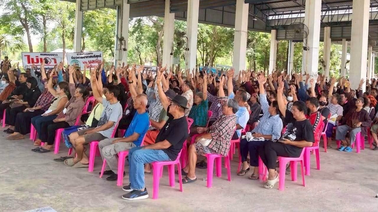 ​ชาวบ้านหนองขาว ยื่นค้านตั้งโรงแต่งแร่ ตัวแทนโรงงานแจงอีกมุม พร้อมรับฟังความเห็น