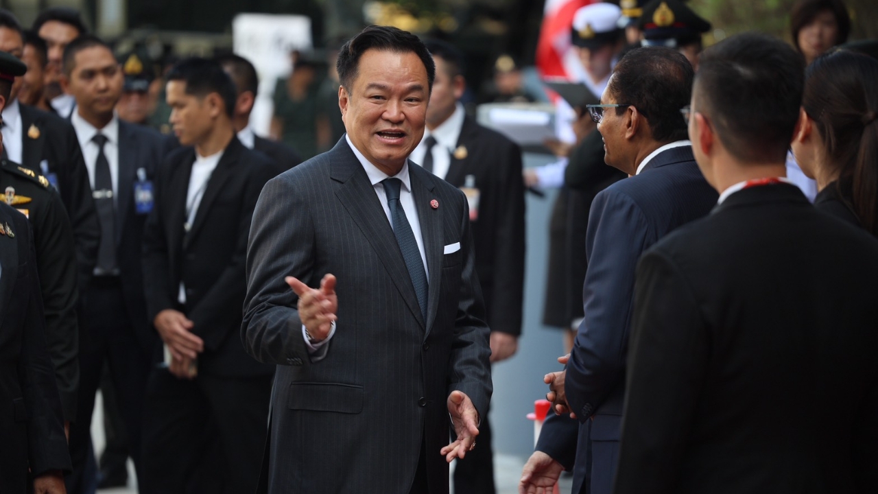 นายกฯ ได้รับรายงาน  ป.ป.ช. บุกค้นคอนโดอดีตรองอธิบดี สถ. โยงโกงสอบ ขรก. ท้องถิ่น