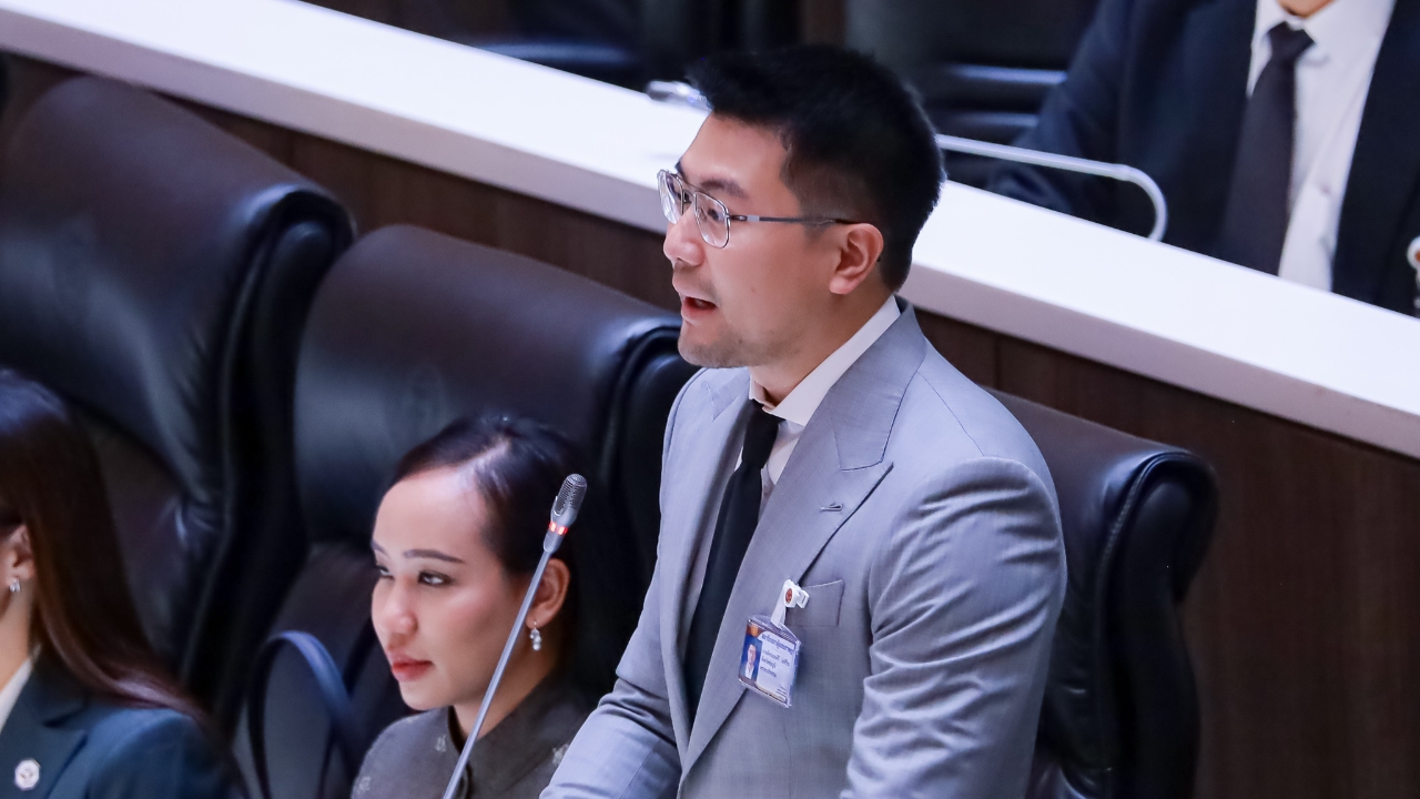 สส.ชัยภูมิ พรรคกล้าธรรม ซัดเลขาฯ สพฐ. รับปากสร้างอาคารเรียนใหม่ แต่เงียบหาย เหน็บแรงเบี้ยวประชาชน