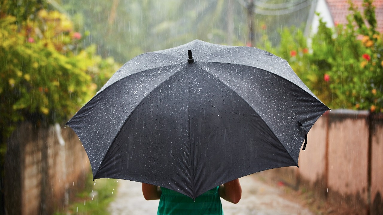 กรมอุตุนิยมวิทยา ประกาศ “พายุไมสัก” ฉบับ 11 เช็กพื้นที่ฝนตกหนัก 5-6 ก.ค. 69
