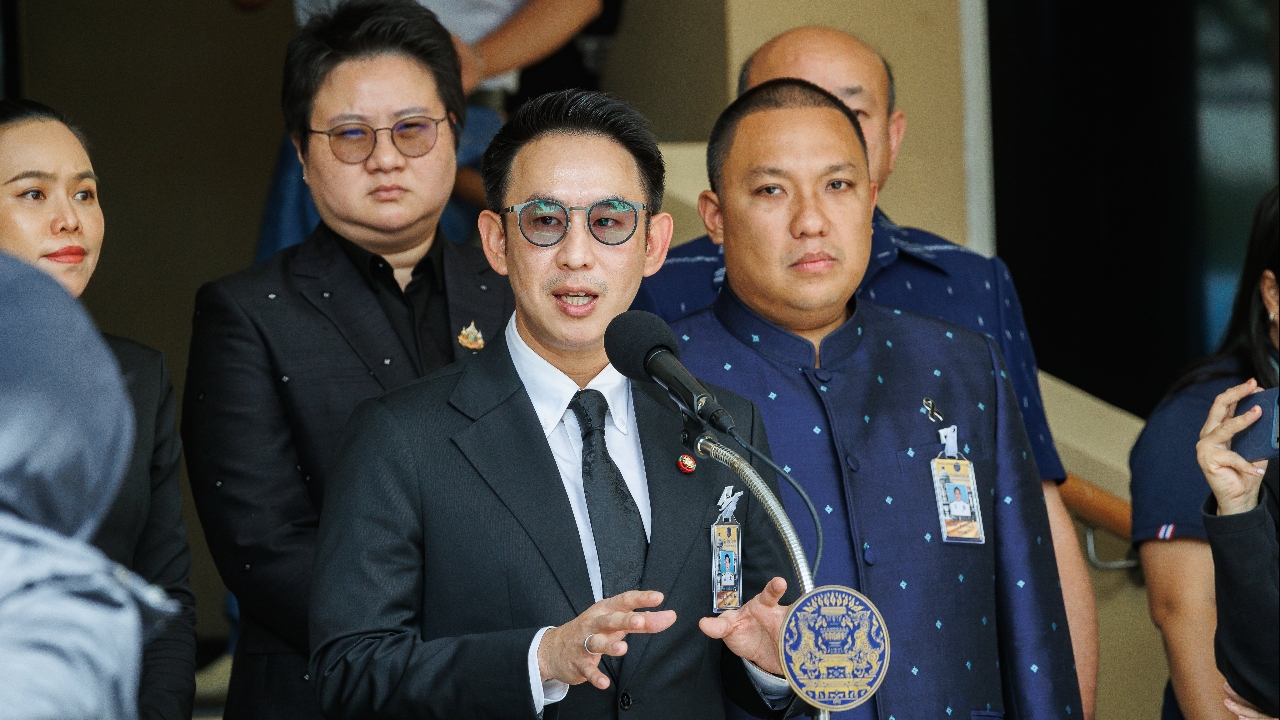 “วรศิษฎ์” ไม่ถอนตัว บอก เป็นแค่ระดับมอบนโยบาย ไม่เกี่ยวกับการตรวจสอบ 