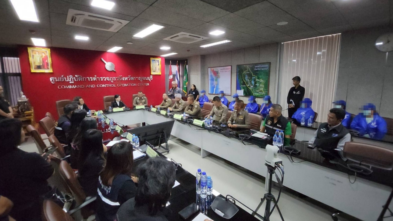 พาเด็กหญิง 11 ราย แจ้งความเอาผิด ผอ.โรงเรียน ที่กาญจนบุรี ทำอนาจาร