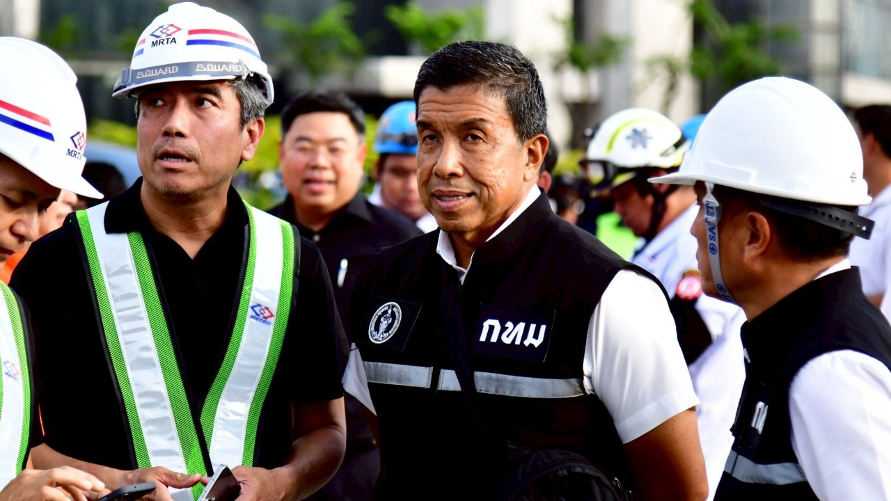 “ชัชชาติ” ตรวจถนนทรุดวงเวียนใหญ่ สั่งรื้อสะพานลอยลดแรงกดทับ ย้ำต้องเฝ้าระวัง 24 ชั่วโมง