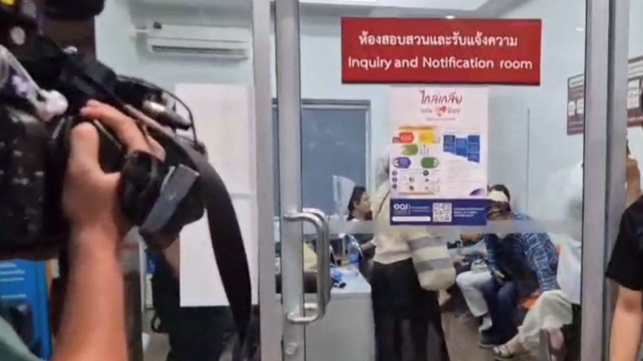 สอบปากคำเครียด “ประจวบ” โยงพ่อไทยทิพย์ ตำรวจนำตัวเข้าห้องคุมขัง