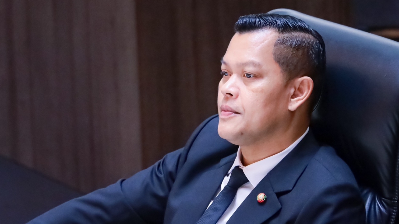 “ธนกร” ย้ำรัฐบาลจำเป็นต้องออก พ.ร.ก.กู้เงิน 4 แสนล้าน แก้วิกฤต ย้อน “เท้ง” เลิกเล่นเกมการเมือง