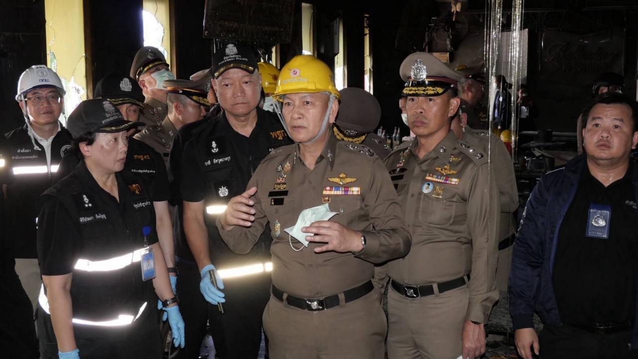 ไฟไหม้โรงเบียร์ลาดพร้าว เข้าข่าย “ประมาท” โต๊ะขายลูกอมตั้งขวางทางออก เจ้าของยังอยู่ ICU