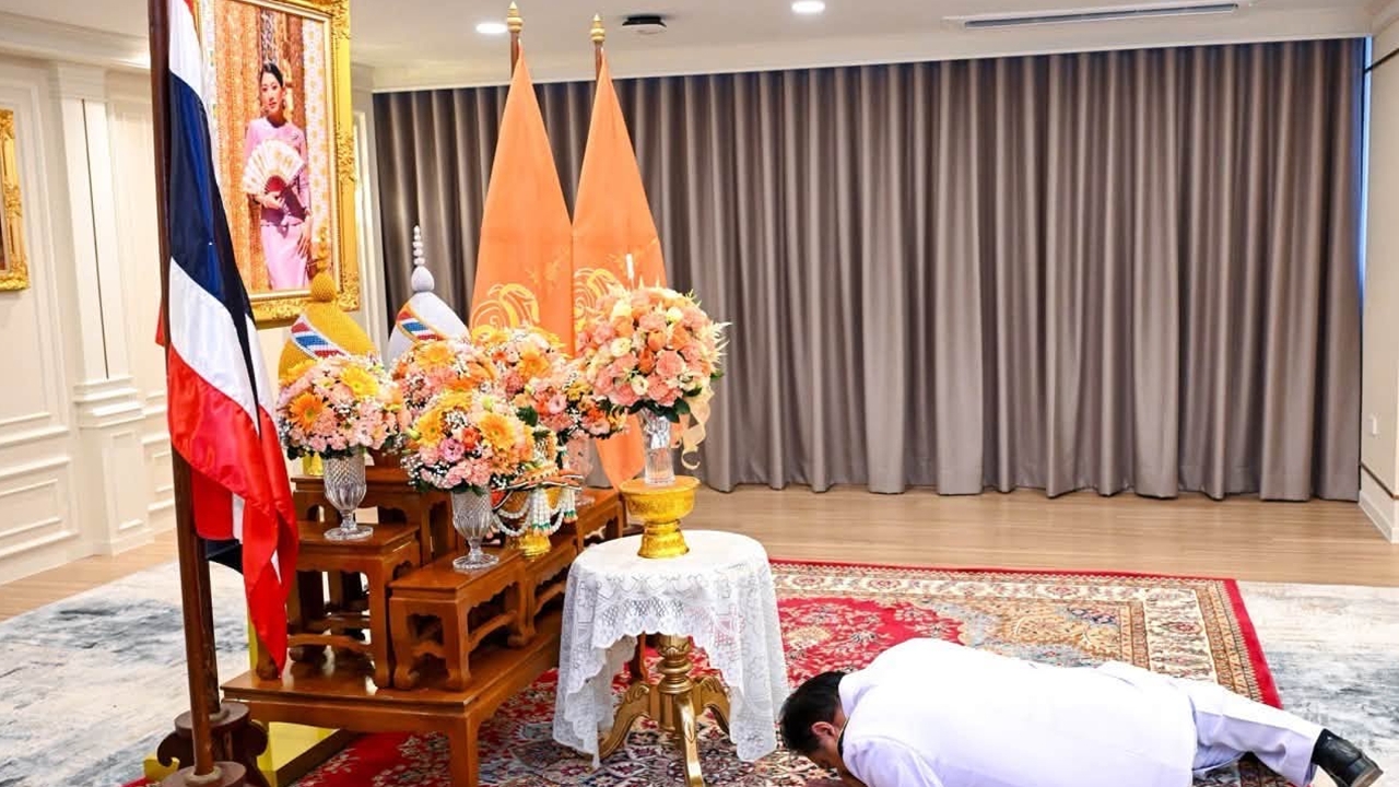 “สุชาติ” ปลาบปลื้มสำนึกในพระมหากรุณาธิคุณ เจ้าฟ้าสิริวัณณวรีฯ” โปรดเกล้าฯ พระราชทานแจกันดอกไม้ 