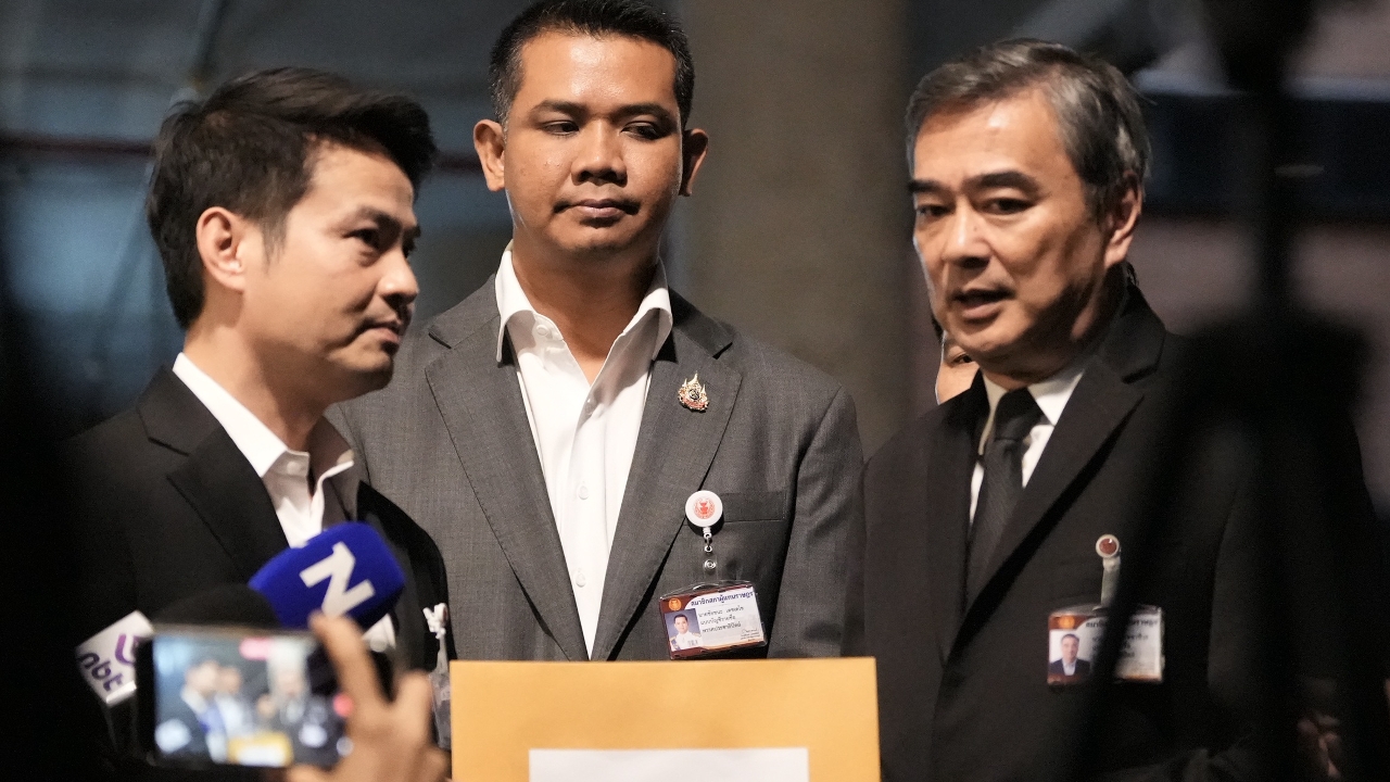 “อภิสิทธิ์” ยื่นมาตรการป้องกันน้ำท่วมหาดใหญ่ ชง “ผวจ.สงขลา” เป็นเจ้าภาพแผนรับมืออุทกภัย