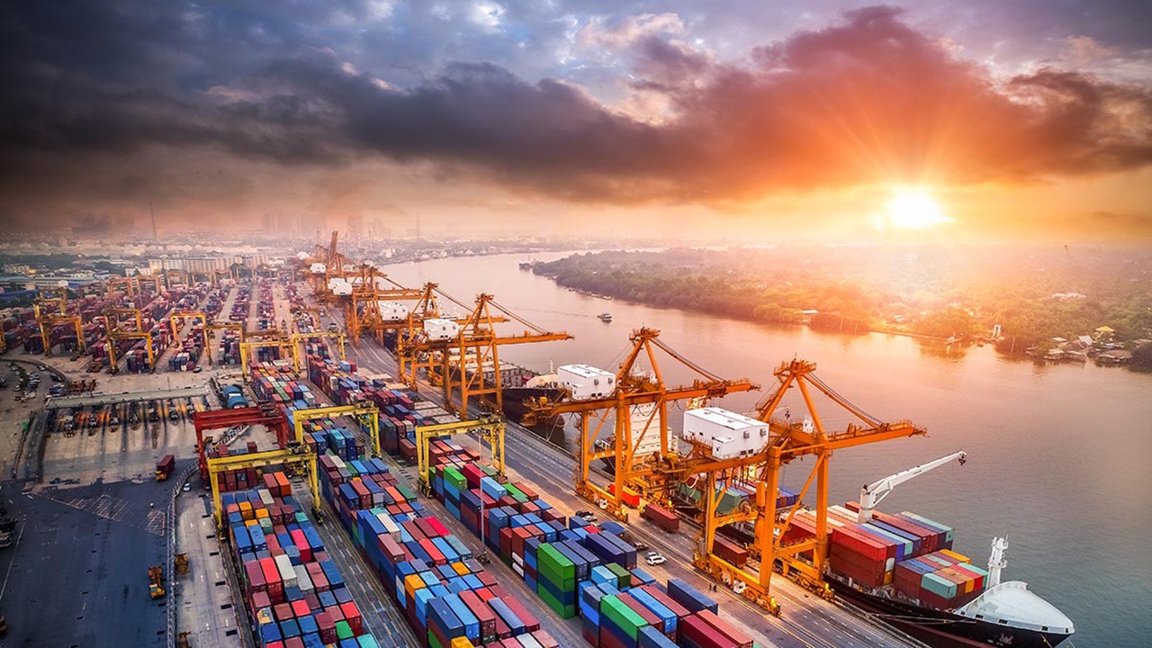 Major Transport Plan! Closing Bangkok Port, Promoting Laem Chabang as Transport Hub, Developing Entertainment Complex
