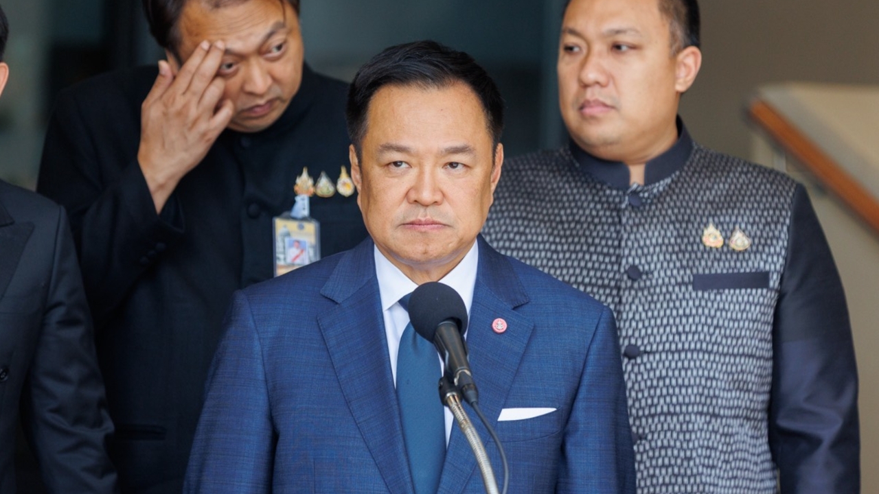 นายกฯ ยังไม่ได้รับรายงานทางการมติ “นพ.สรณ” พ้น ปธ.กสทช. ยันทุกอย่างต้องตาม กม.