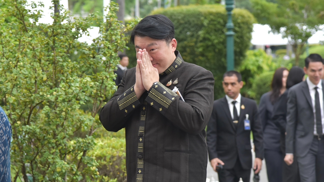 “สิริพงศ์” เผย คลังขอชะลอโยกสิทธิบัตรสวัสดิการแห่งรัฐเข้า ครม. หลังนายกฯ สั่งขยายเวลาอุทธรณ์